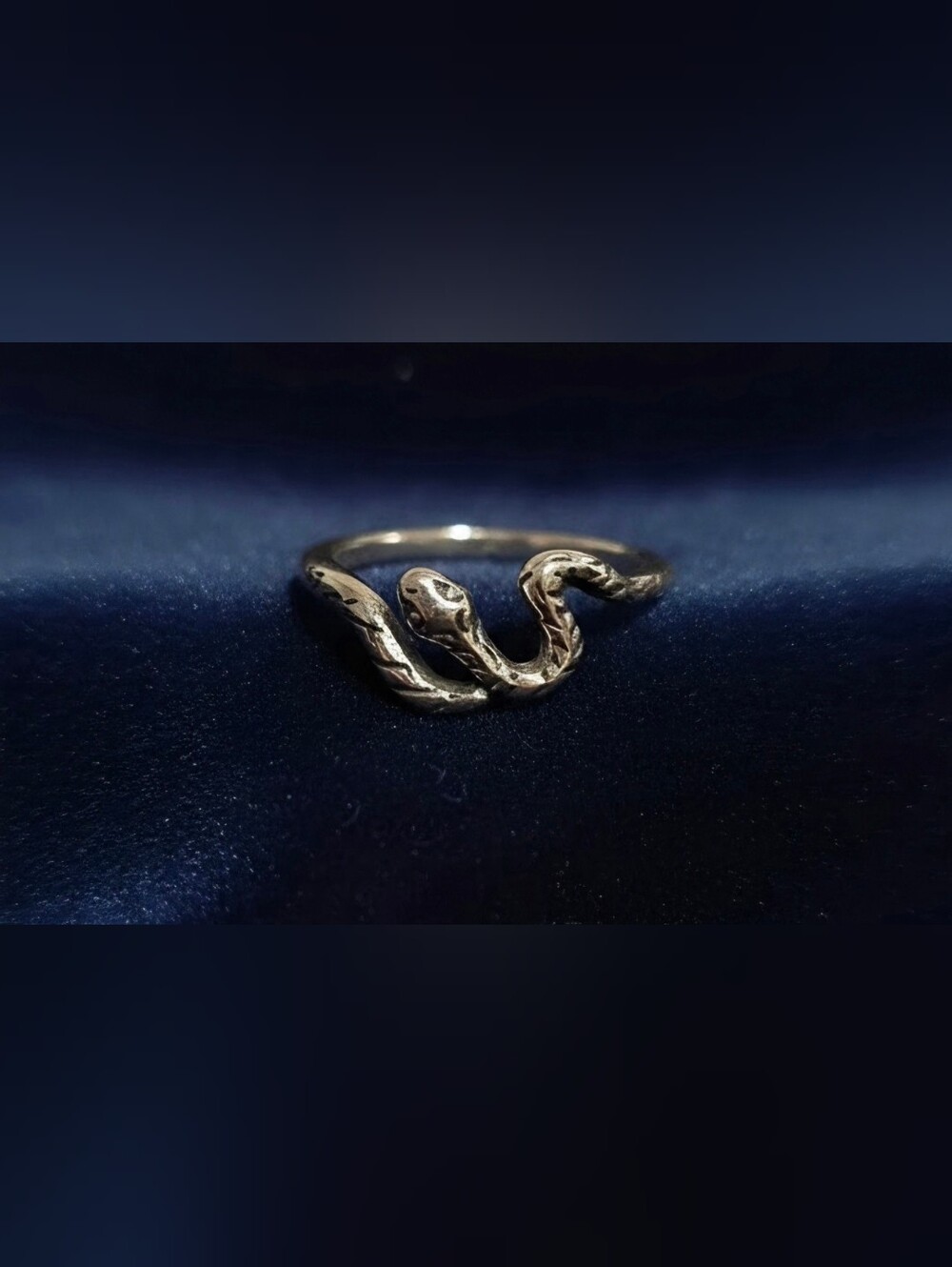 Snake Design Reptile Ring - Brass Tone - Size 6